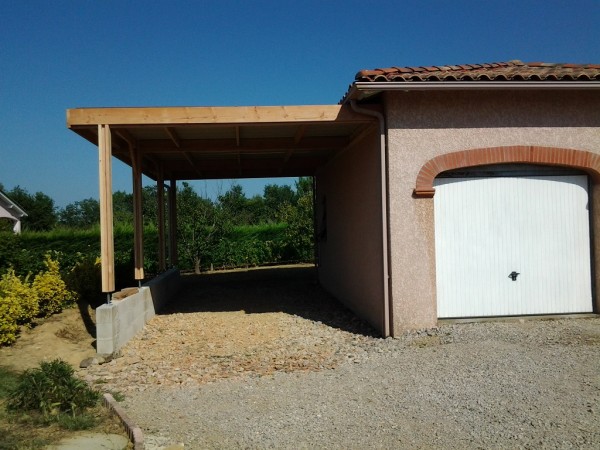 Carport adossé